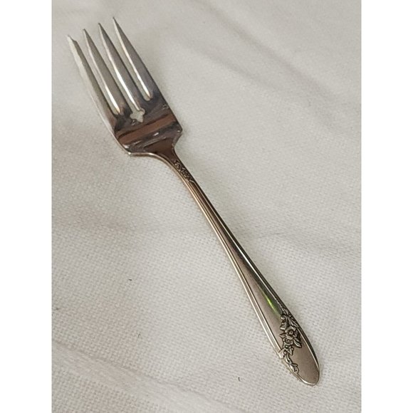 Oneida Queen Bess II Salad Fork 6.5" silverplate clover pierced - Picture 2 of 11